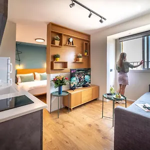  דירה The Six Days Stylish One Bedroom ישראל