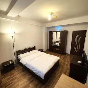 Апартаменты Warm Place In Old Town, Бухарест