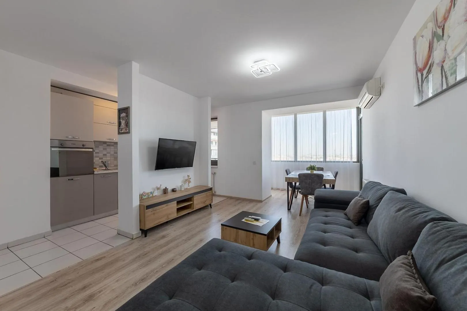 Monaco Grand Apartments By Citybookings Bukarest
