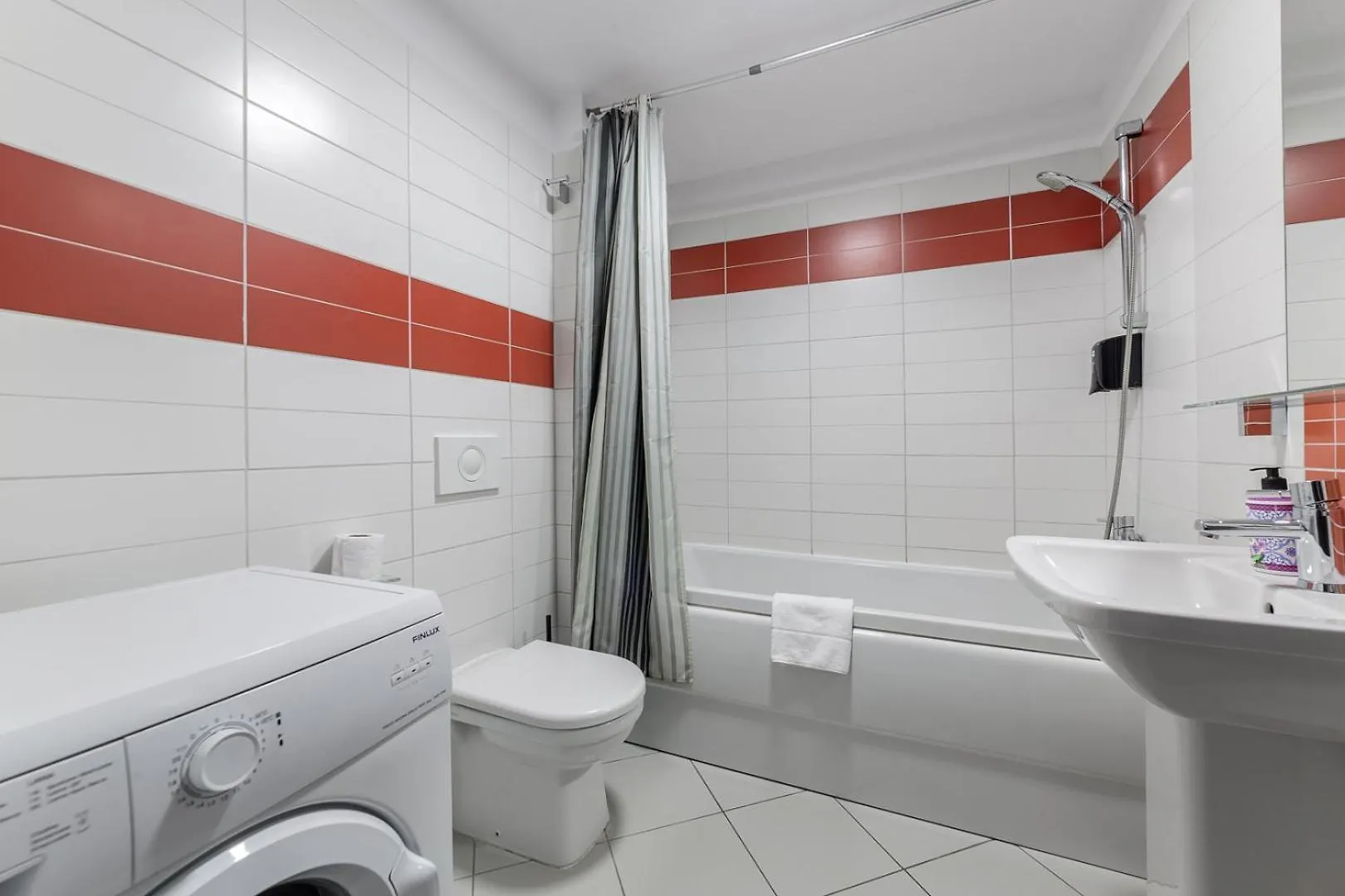 Monaco Grand Apartments By Citybookings Bukarest